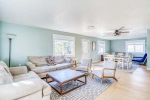 Shore Thing - Meredith Lodging