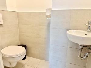 80 m2 Apartment with Terrace & Free Parking