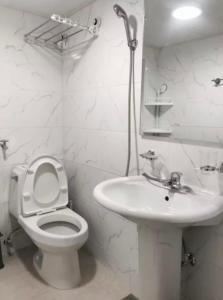 Itaewon Duck Duck Share House