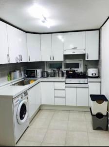 Itaewon Duck Duck Share House