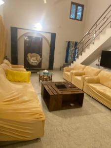 Jeraisyl-Family-3 Spacious AC Bedroom Luxurious Peaceful Bungalow