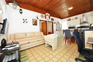 House Captain House