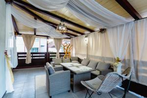 Premium Central Apartments - cu jacuzzi, terasa incalzita, parcare