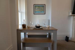 Spacious 2 Bed Apartment in Brighton- Free Parking