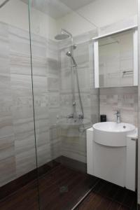 Top Central Apartment 14