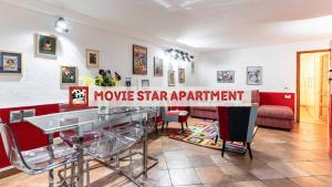 Movie Star Apartment with garden