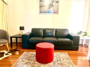 Beautiful & spacious home overlooking pool