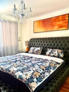 Beautiful & spacious home overlooking pool