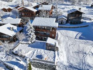 Chalet authentique avec jacuzzi proche de Val dIsère