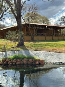 Pousada Lapa Rupestre - Ubytování bez kategorie ve městě Santana do Riacho