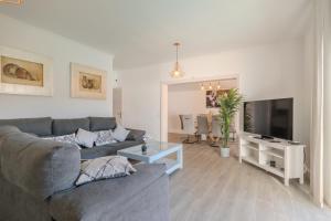 Villa Vinidum Climated Pool,Jacuzzi,Movietheather