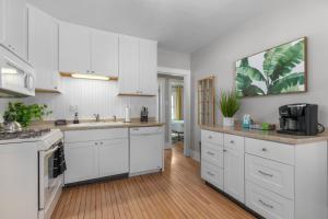 Game Day Base 10 Min to Lambeau, 5 Min Downtown