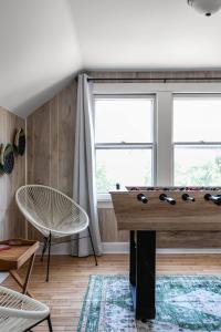 Game Day Base 10 Min to Lambeau, 5 Min Downtown