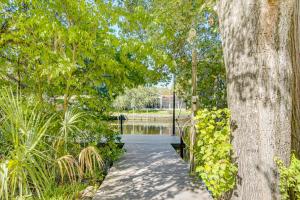 Waterside Anglers Heaven Crooked River Fish Camp
