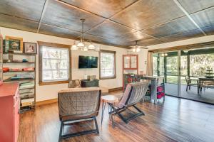 Waterside Anglers Heaven Crooked River Fish Camp