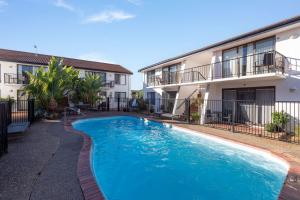 The Sand Nook - 2 Bedroom Fishpen Apartment