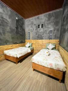 Ijen Backpacker atas Angin