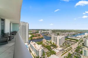 Oceanfront Luxury Condo With WaterView
