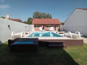 Casa con pileta,quincho y mas servicios para vos