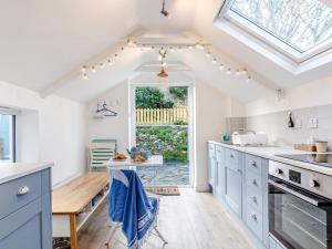 3 Bed in Polruan 81108