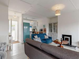 4 Bed in Polruan 83574