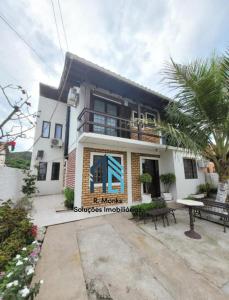 Casa com piscina praia dos ingleses 099