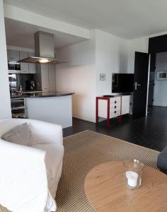 Hohes-Ufer-Meer-Aussicht