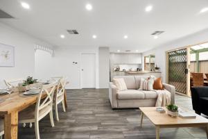 North Haven Days - Modern Comfort near the Beach