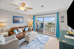 Breakers 328 Oceanfront Hilton Head Condo Direct Beach Access - Vacation Rental HHI LLC