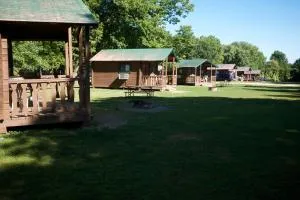 Fremont RV Campground Cabin 8 - Waupaca