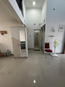 Nevia House - Comfortable Place With Family