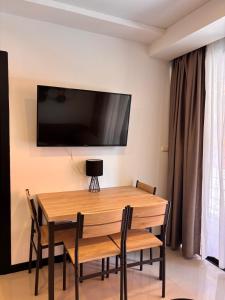 Cozy 1 bedroom apartment Nai Harn Beach