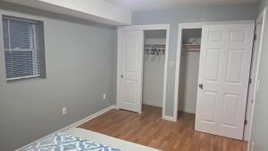 Work & Stay - NYC - EWR - Train Walk