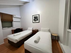 big group entire house 15 beds