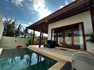 DUma Pandan the Charming Villa & Near Keramas Beach