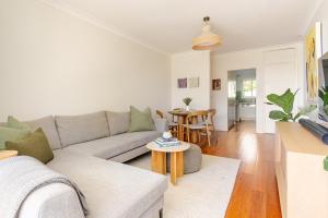 Stylish and perfectly located Bondi Beach hideaway