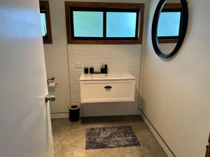 Saturn Sands - 30 Saturn Parade