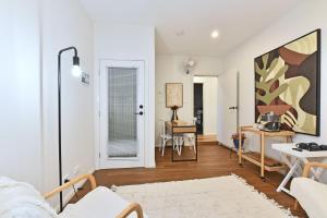 The Snug on Mosbri - Heart of CBD