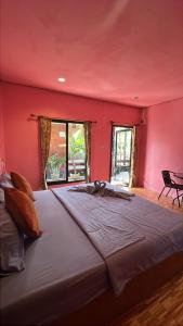 Chomlay Room & Restaurant