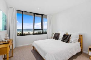 Palm Beach Luxury Apartment