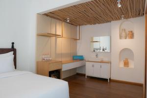 Statler Private Beach Villa Mandalika