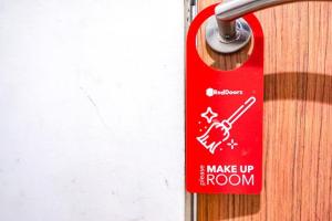 RedDoorz at Mayjen Sungkono Surabaya
