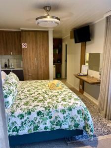 Stylish OceanBreeze 50 Central Mossel Bay