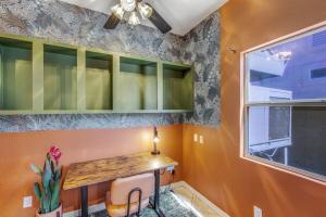 The Golden Hour Getaway Pool Lake Views Games