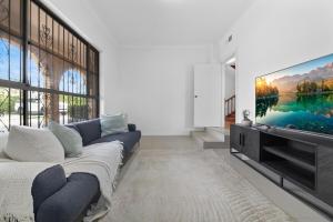 Spacious 6BR Carlingford House for Family