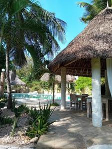 Villa Nyumba Hatimaye