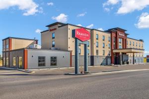 Ramada by Wyndham St Paul AB