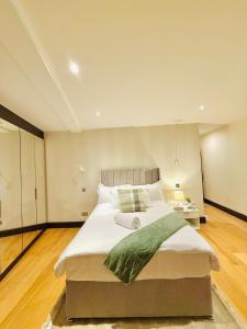 Tower Bridge Apartments