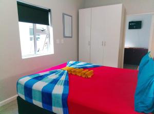 Neo & Ruks Guest Houses Boston Belleville 3