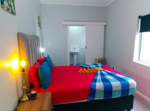 Neo & Ruks Guest Houses Boston Belleville 3